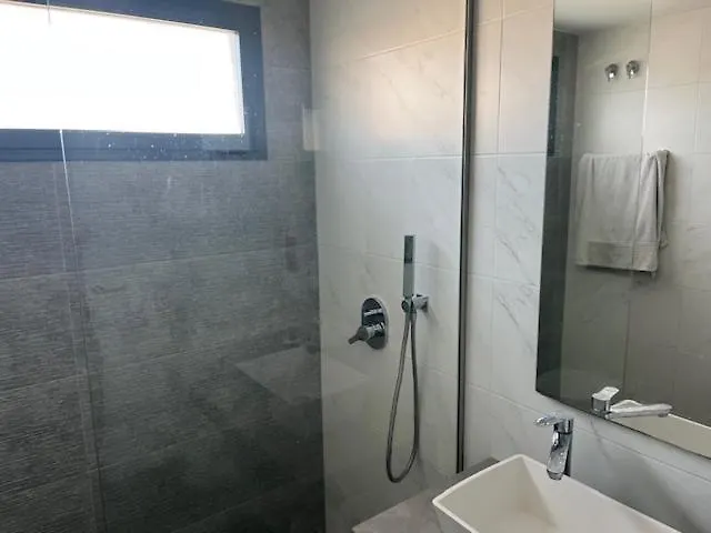 شقة Oasis - Floor With Seaview تورّيفيِخا